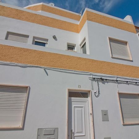 New Village Guest House Lagos Exterior foto